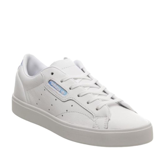 ADIDAS women’s SLEEK WHITE IRIDESCENT EXCLUSIVE Size 7.5 - Picture 1 of 9